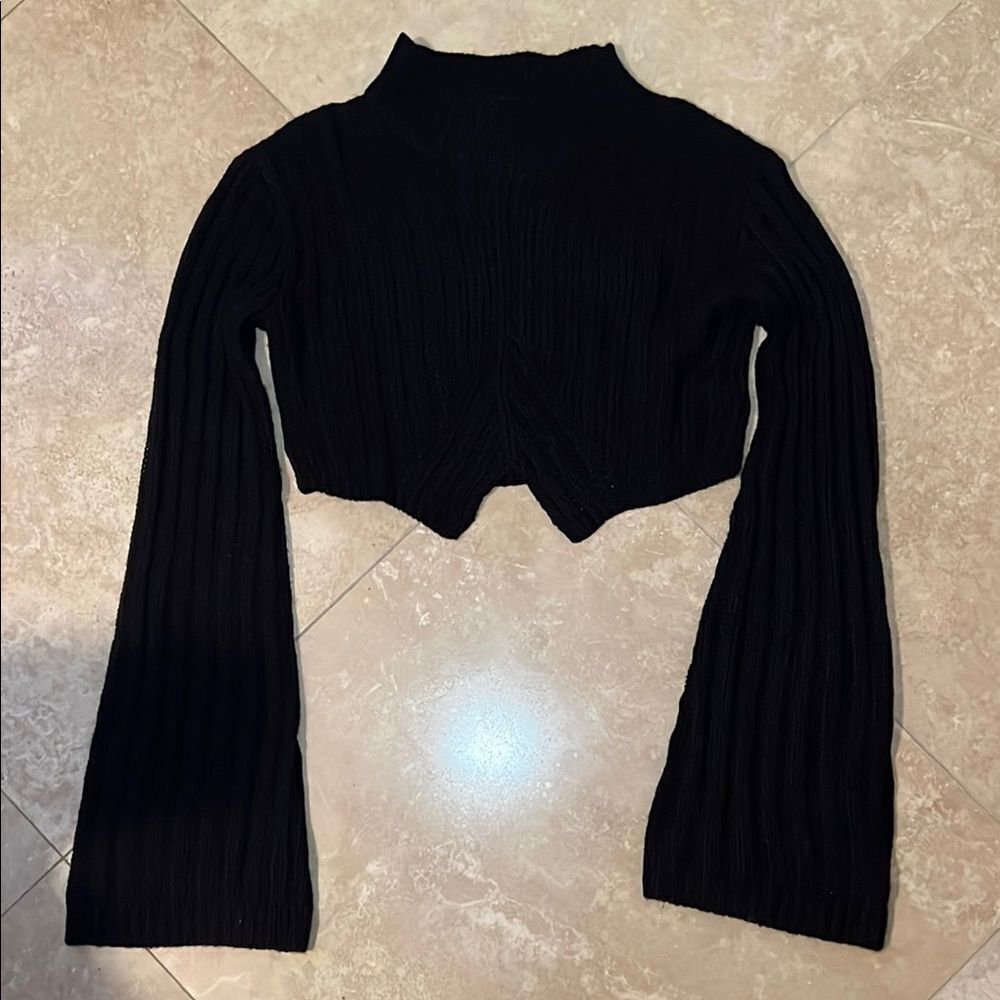 Fashion Nova Cropped Black Sweater